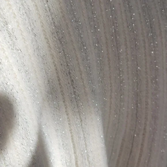 Max Studio Home Throw - Picture 8 of 11